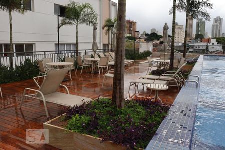 Apartamento à venda com 40m², 1 quarto e 1 vagaÁrea comum - Piscina