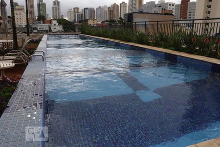 Apartamento à venda com 40m², 1 quarto e 1 vagaÁrea comum - Piscina