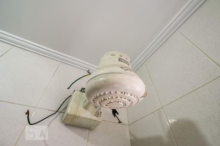 Casa à venda com 140m², 4 quartos e 2 vagasChuveiro