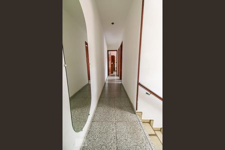 Casa à venda com 140m², 4 quartos e 2 vagasCorredor