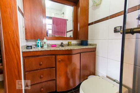 Casa à venda com 140m², 4 quartos e 2 vagasBanheiro da Suíte 1