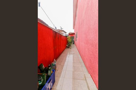 Casa à venda com 140m², 4 quartos e 2 vagasCorredor Externo