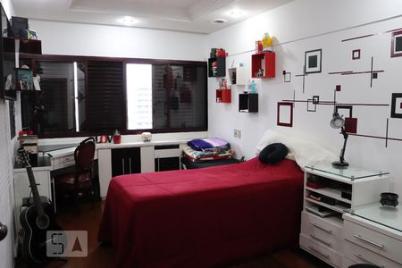 Apartamento à venda com 230m², 3 quartos e 3 vagasDormitório 2