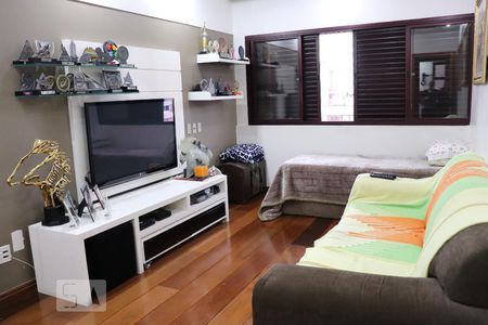 Apartamento à venda com 230m², 3 quartos e 3 vagasDormitório 1