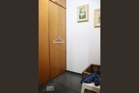 Apartamento à venda com 230m², 3 quartos e 3 vagasQuarto de Serviço