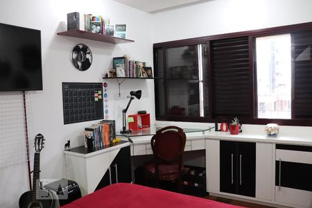 Apartamento à venda com 230m², 3 quartos e 3 vagasDormitório 2