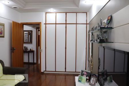 Apartamento à venda com 230m², 3 quartos e 3 vagasDormitório 1