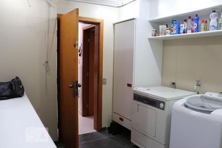 Apartamento à venda com 230m², 3 quartos e 3 vagasÁrea de Serviço