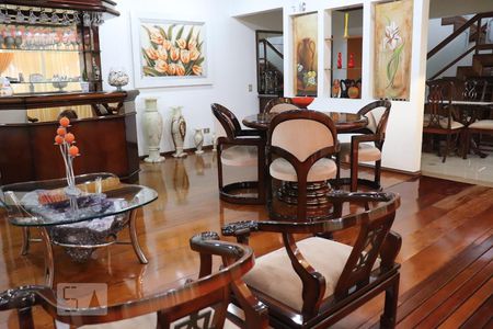 Apartamento à venda com 230m², 3 quartos e 3 vagasSala