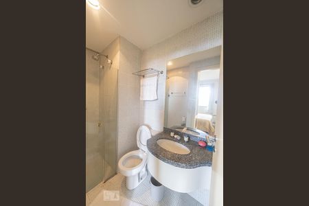 Studio para alugar com 28m², 1 quarto e 1 vaga Studio para alugar com 28m², 1 quarto e 1 vagaBanheiro Social