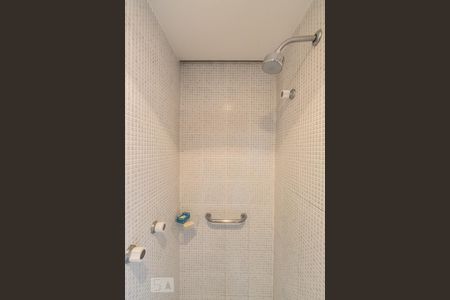 Studio para alugar com 28m², 1 quarto e 1 vaga Studio para alugar com 28m², 1 quarto e 1 vagaBanheiro Social