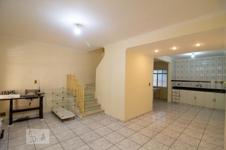 Sala de casa para alugar com 3 quartos, 150m² em Jardim Tranqüilidade, Guarulhos