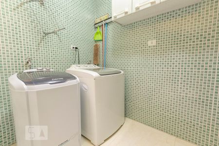 Casa à venda com 195m², 3 quartos e 3 vagasLavanderia