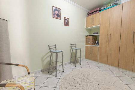 Casa à venda com 195m², 3 quartos e 3 vagasQuarto de Serviço