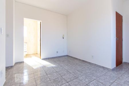 Apartamento para alugar com 85m², 2 quartos e 1 vagaSala