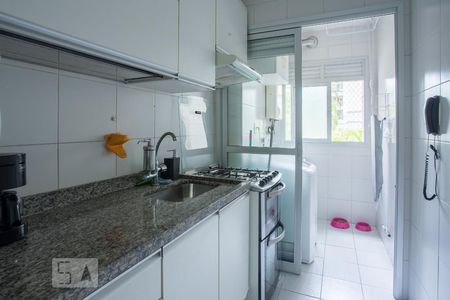 Cozinha de apartamento para alugar com 2 quartos, 52m² em Bela Aliança, São Paulo