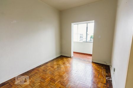 Apartamento à venda com 96m², 2 quartos e sem vagaSala