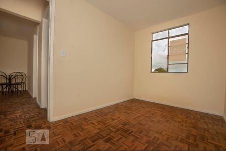 Quarto 2 de apartamento para alugar com 2 quartos, 48m² em Santa Cândida, Curitiba