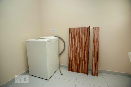 Área de Serviço de apartamento para alugar com 2 quartos, 48m² em Santa Cândida, Curitiba