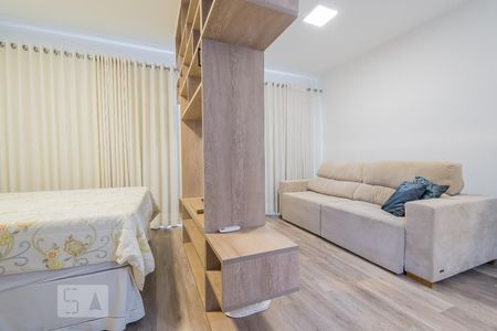 Studio para alugar com 50m², 1 quarto e 1 vaga Studio para alugar com 50m², 1 quarto e 1 vagaQuarto