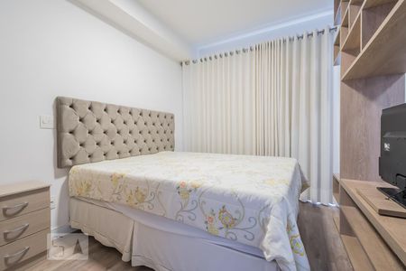 Studio para alugar com 50m², 1 quarto e 1 vaga Studio para alugar com 50m², 1 quarto e 1 vagaQuarto