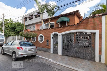 Casa à venda com 282m², 3 quartos e 4 vagasFachada