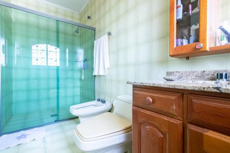 Casa à venda com 282m², 3 quartos e 4 vagasBanheiro da Suíte