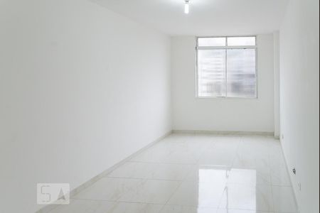 Sala/Quarto de kitnet/studio para alugar com 1 quarto, 26m² em Consolação, São Paulo
