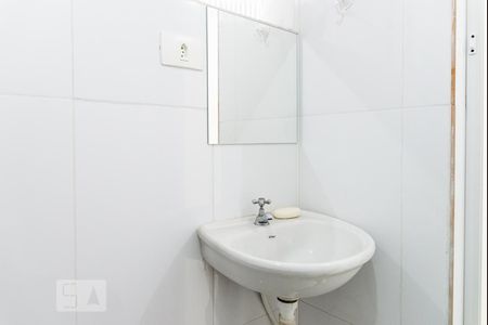 Banheiro de kitnet/studio para alugar com 1 quarto, 26m² em Consolação, São Paulo