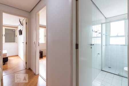 Hall Quartos de apartamento à venda com 2 quartos, 75m² em Moema, São Paulo