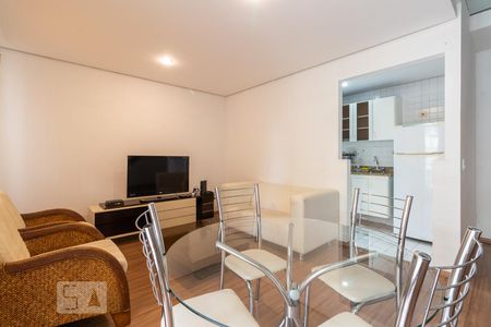 Sala de apartamento à venda com 2 quartos, 75m² em Moema, São Paulo
