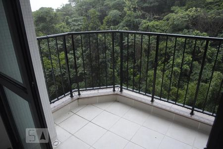 Apartamento à venda com 84m², 3 quartos e 1 vagaVaranda