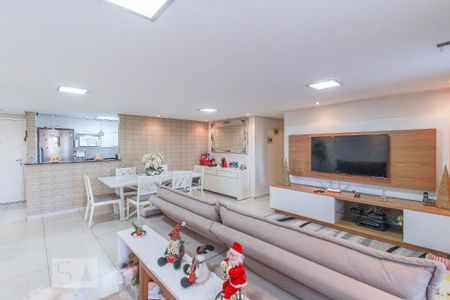 Apartamento à venda com 118m², 3 quartos e 2 vagas Apartamento à venda com 118m², 3 quartos e 2 vagasSala
