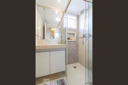 Apartamento à venda com 118m², 3 quartos e 2 vagas Apartamento à venda com 118m², 3 quartos e 2 vagasBanheiro da Suíte
