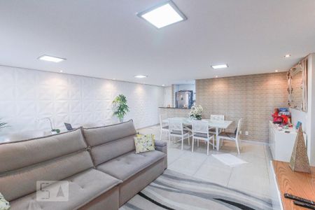 Apartamento à venda com 118m², 3 quartos e 2 vagas Apartamento à venda com 118m², 3 quartos e 2 vagasSala