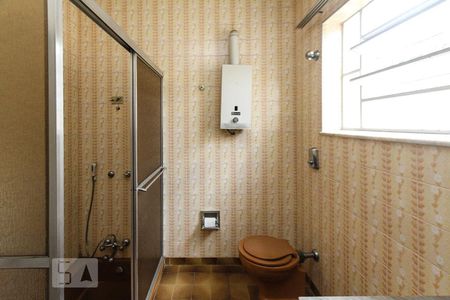 Casa à venda com 200m², 4 quartos e 2 vagasBanheiro