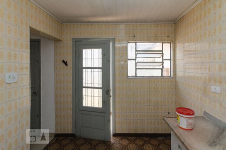 Casa à venda com 200m², 4 quartos e 2 vagasCozinha da casa 02