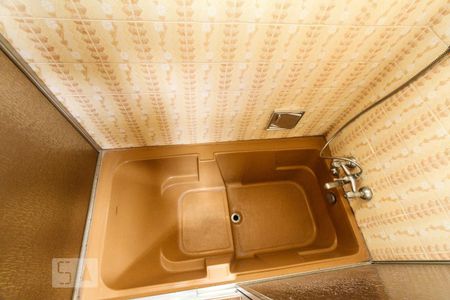 Casa à venda com 200m², 4 quartos e 2 vagasBanheiro