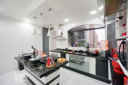 Casa à venda com 300m², 6 quartos e 4 vagasCozinha