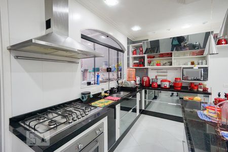 Casa à venda com 300m², 6 quartos e 4 vagasCozinha