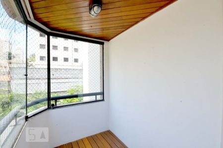 Apartamento à venda com 95m², 3 quartos e 2 vagas Apartamento à venda com 95m², 3 quartos e 2 vagasVaranda da Sala