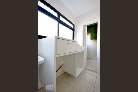 Apartamento à venda com 95m², 3 quartos e 2 vagas Apartamento à venda com 95m², 3 quartos e 2 vagasArea de Serviço