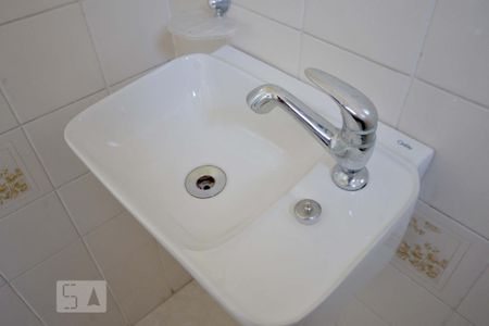 Apartamento à venda com 95m², 3 quartos e 2 vagas Apartamento à venda com 95m², 3 quartos e 2 vagasBanheiro de Serviço
