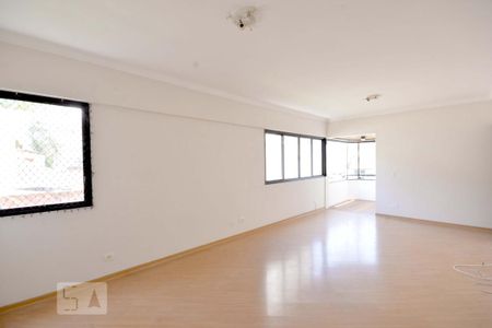 Apartamento à venda com 95m², 3 quartos e 2 vagas Apartamento à venda com 95m², 3 quartos e 2 vagasSala