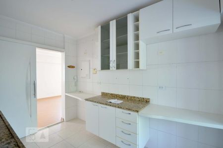 Apartamento à venda com 95m², 3 quartos e 2 vagas Apartamento à venda com 95m², 3 quartos e 2 vagasCozinha
