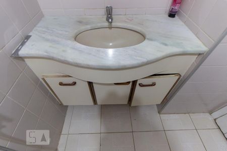 Banheiro suíte - pia de apartamento para alugar com 1 quarto, 47m² em Centro, Campinas