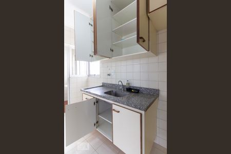 Cozinha - Armário de apartamento para alugar com 1 quarto, 47m² em Centro, Campinas