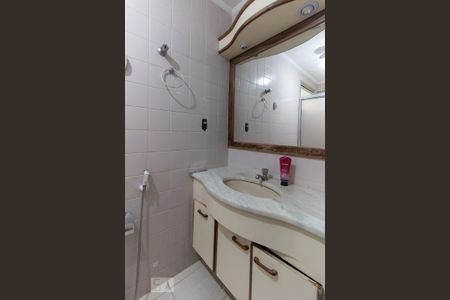 Banheiro suíte de apartamento para alugar com 1 quarto, 47m² em Centro, Campinas