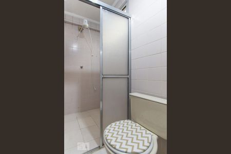 Banheiro suíte de apartamento para alugar com 1 quarto, 47m² em Centro, Campinas