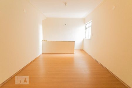 Sala de casa à venda com 4 quartos, 250m² em Bom Retiro, São Paulo